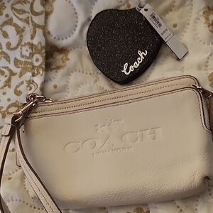 Coach Off-White Leather Wristlet